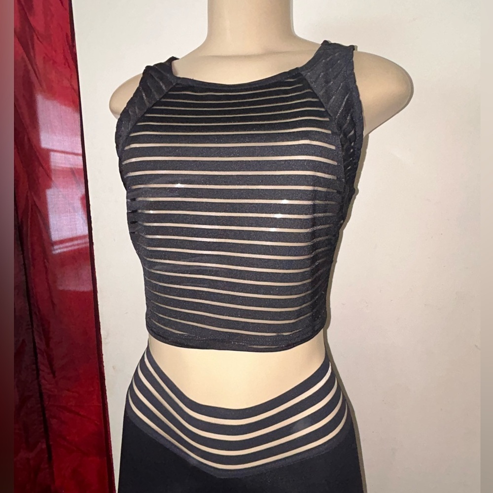 Cute Booty semi shear cropped striped top small like new perfect Top only